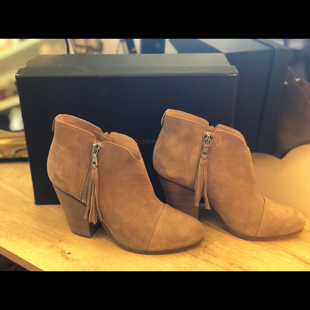 Rag and Bone NIB Margot booties stone suede 38
